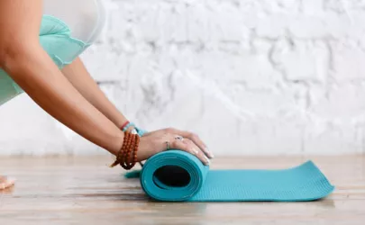 Yogamatte: wie groß und dick soll sie sein?