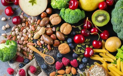 Auswahl gesunder, ballaststoffreicher, veganer Lebensmittel zum Kochen